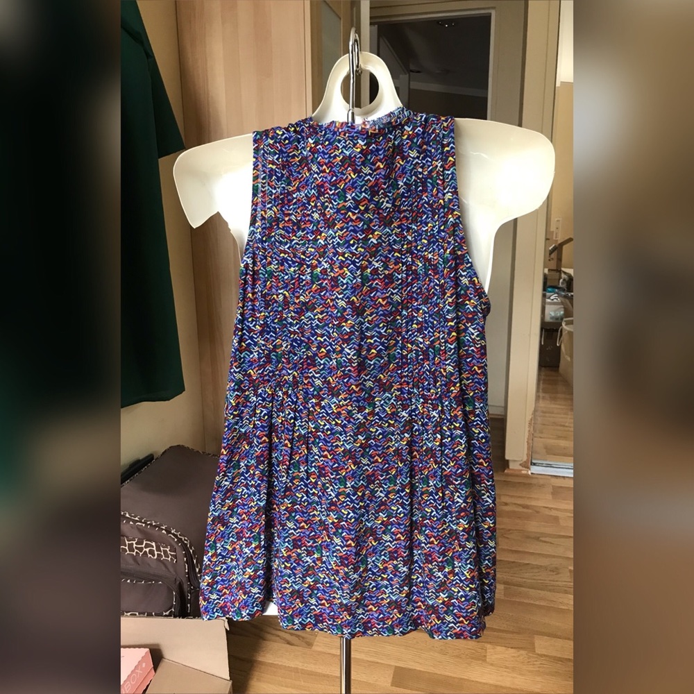 Multi colored blouse. - Picture 3 of 5